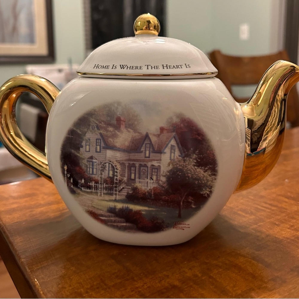 Thomas Kinkade Teapot